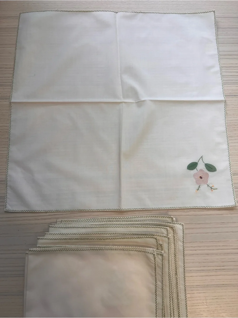 Set of 8 Vintage Ivory Floral Embroidered Cloth Napkins Cottagecore Wedding